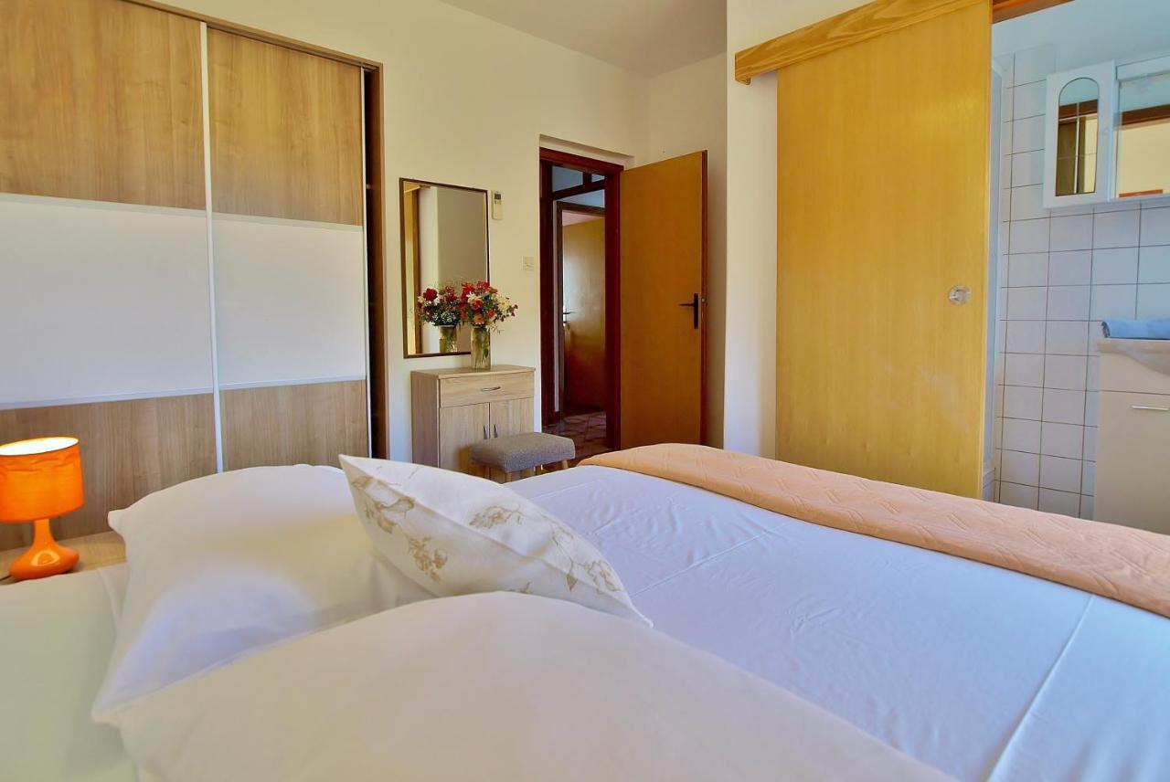Jaska Anica Apartments Supetarska Draga Bagian luar foto