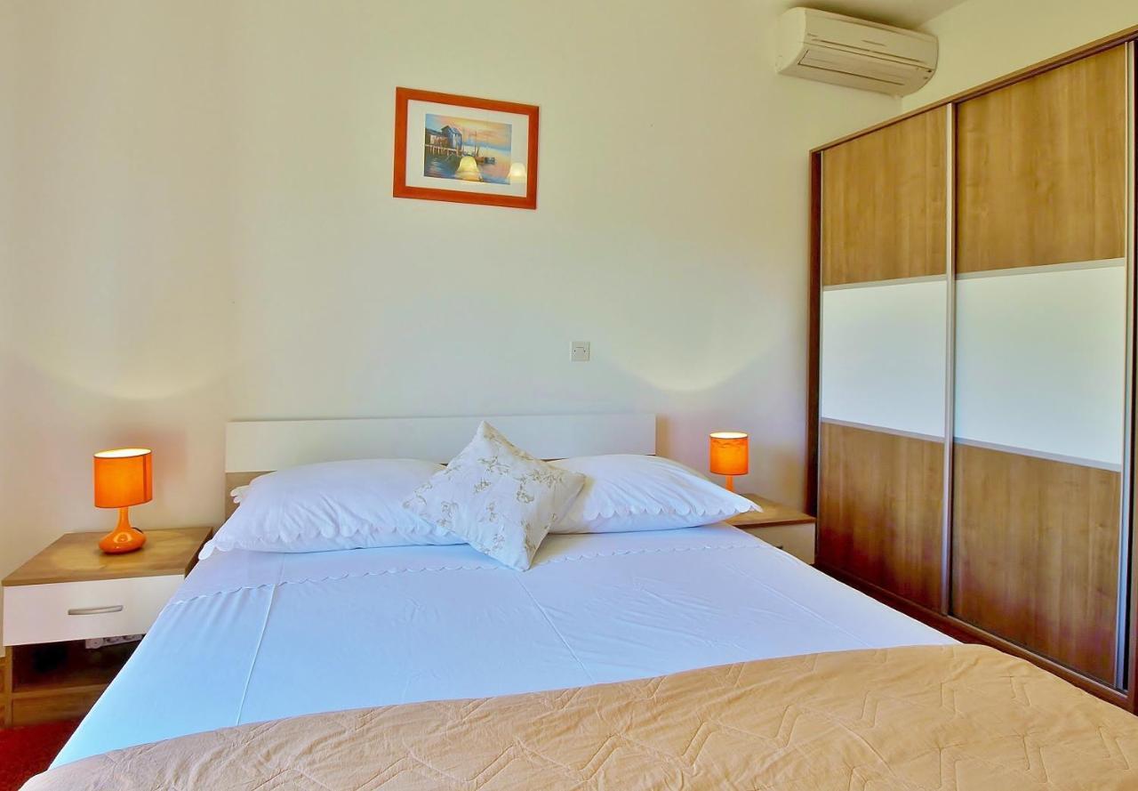 Jaska Anica Apartments Supetarska Draga Bagian luar foto