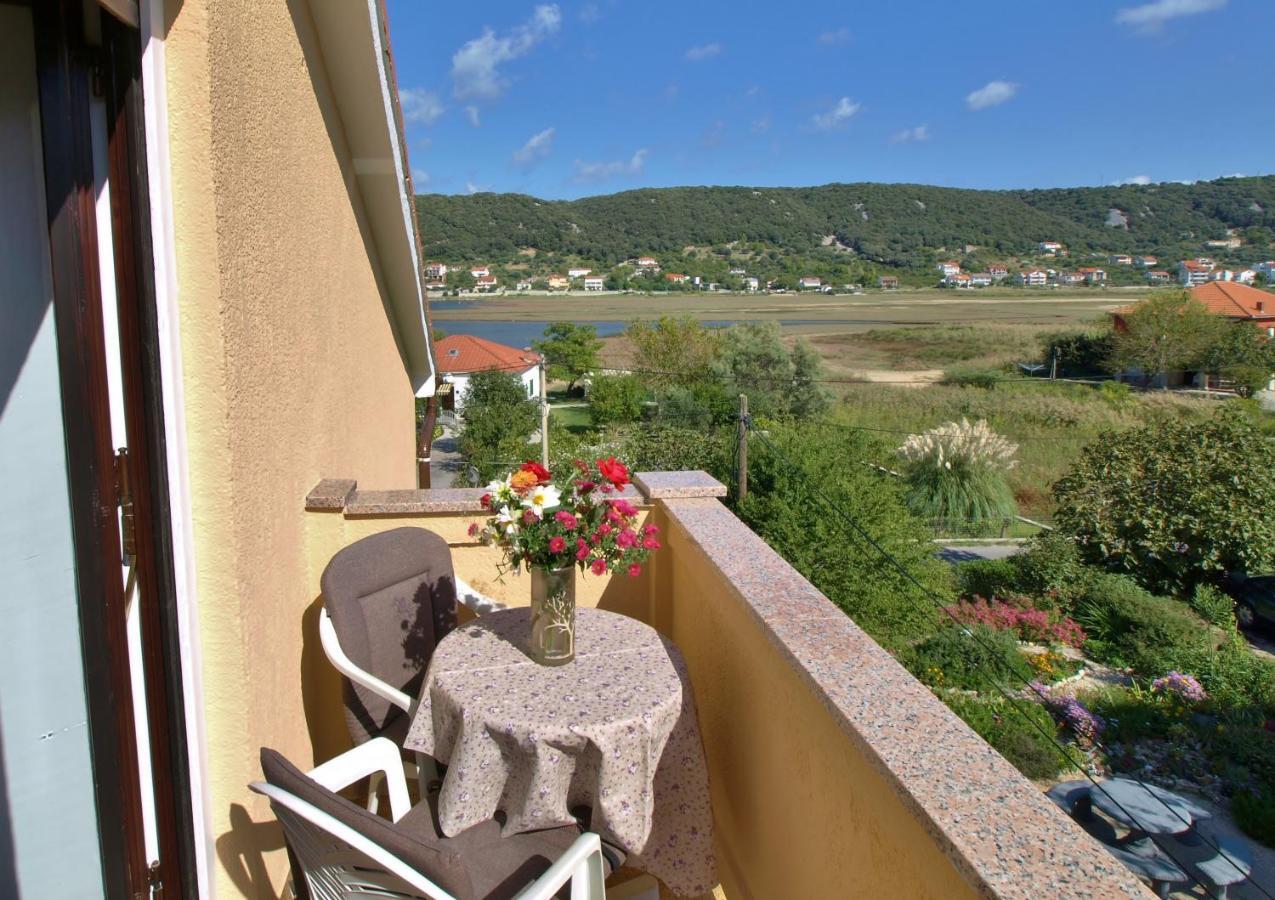 Jaska Anica Apartments Supetarska Draga Bagian luar foto