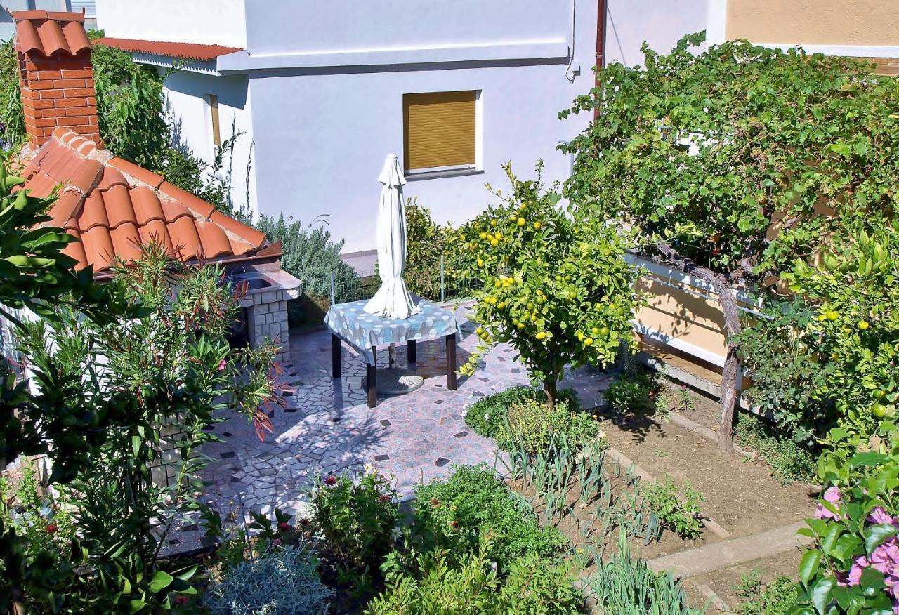 Jaska Anica Apartments Supetarska Draga Bagian luar foto